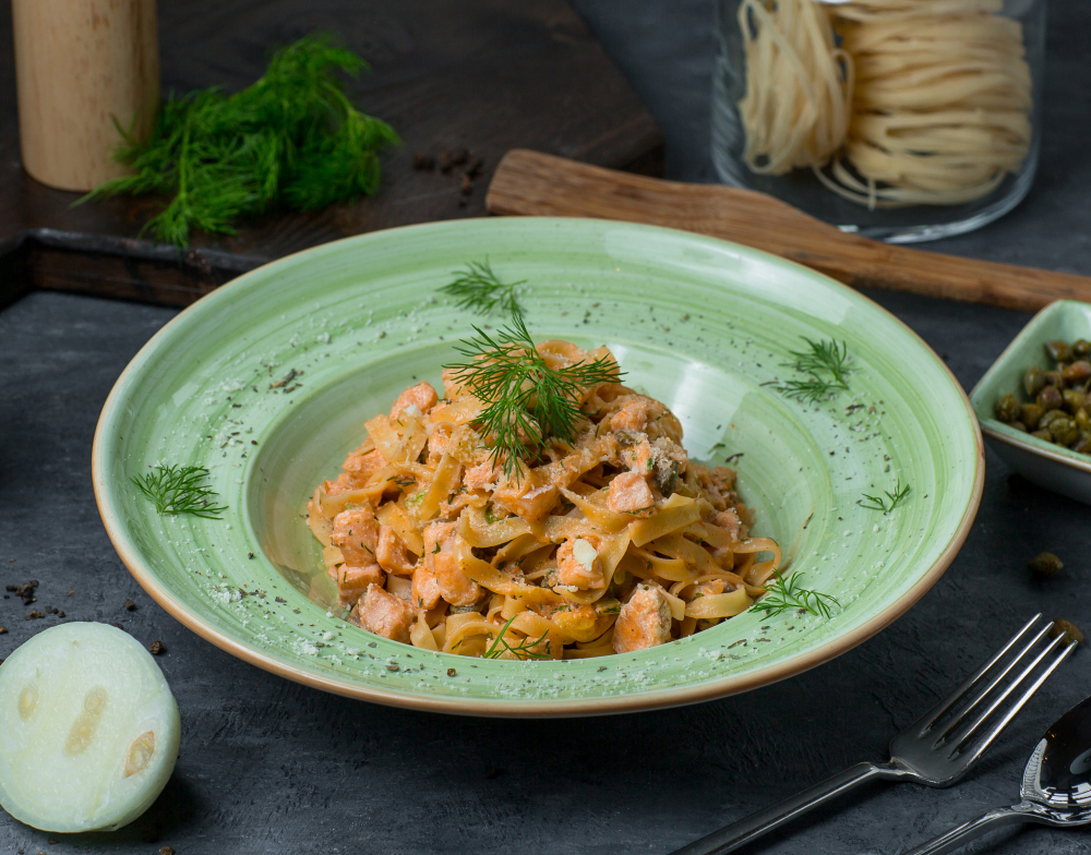 Tagliatelle al Salmone